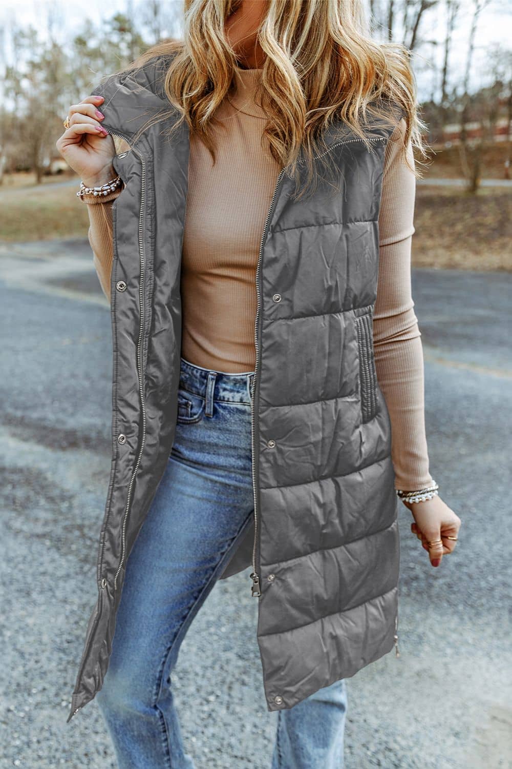 long puffer vest with hood Charcoal